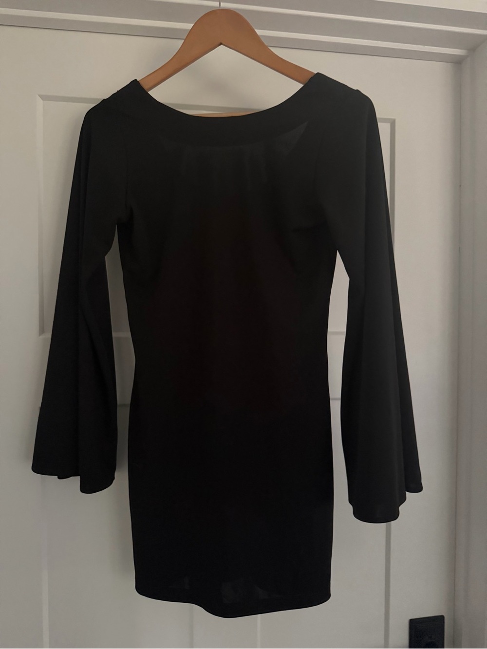 ASOS Black Super Scoop Neck Flute Bell Sleeve Bodycon Mini Dress US 6